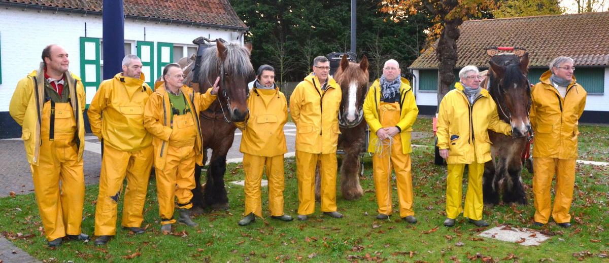 Een foto van onze paardenvissers uit 2013.